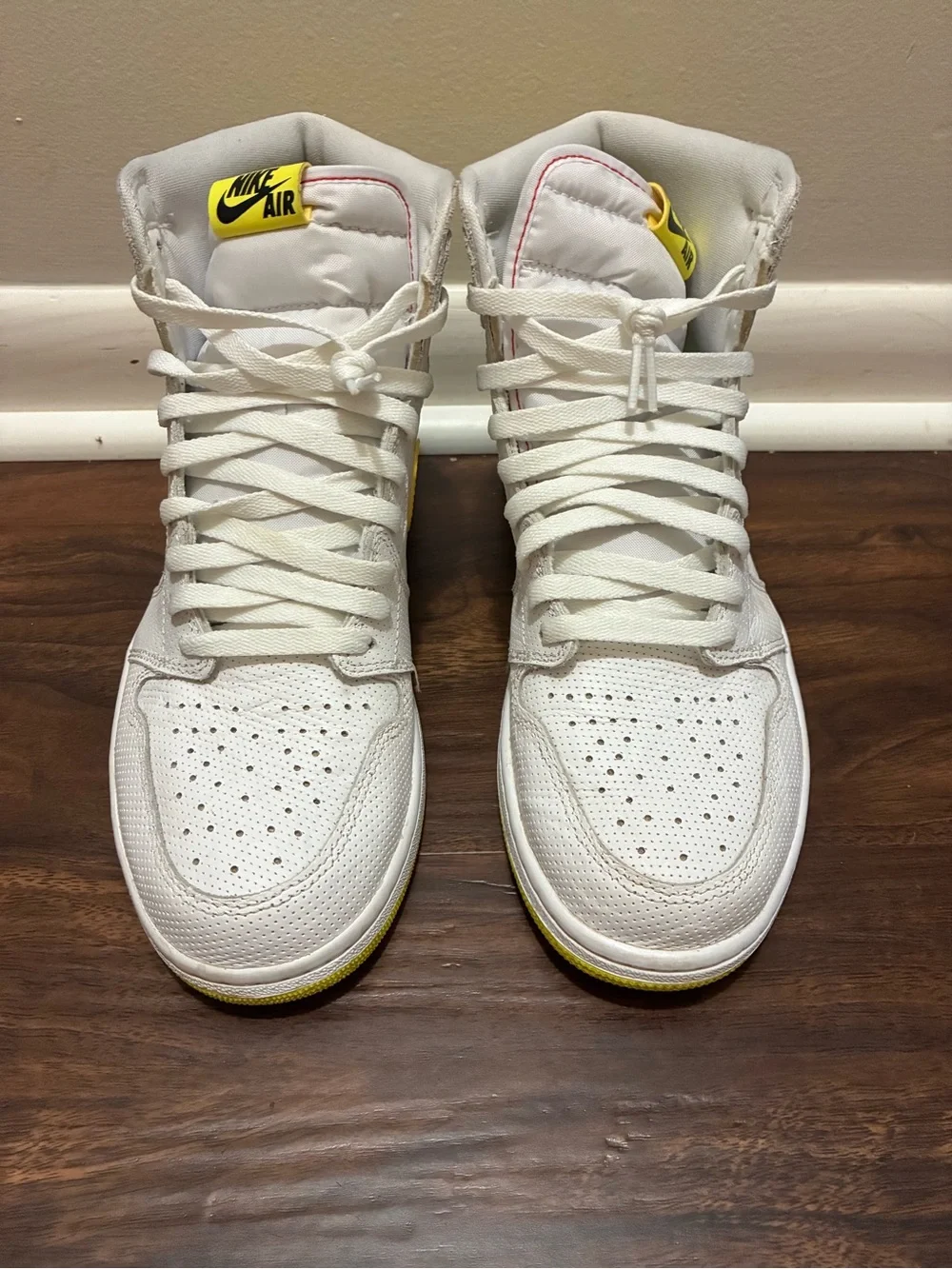 Jordan Retro 1 “First Class Flight” size 11 worn only a few times in great cond.